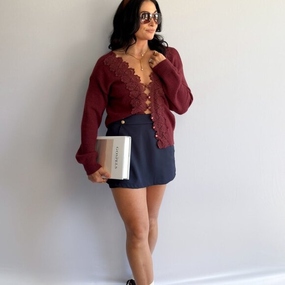 Women’s 3-Way Lace-Trim Convertible Sweater Cardigan – Burgundy - Picture 12 of 13